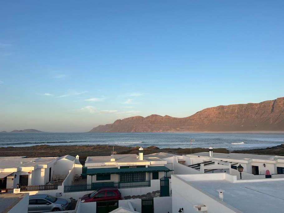 Famara, Apto. En Zona Tranquila A 200M Del Mar. Apartment Luaran gambar
