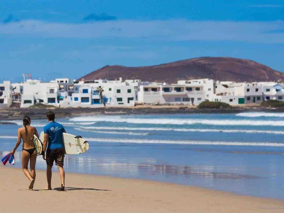 Famara, Apto. En Zona Tranquila A 200M Del Mar. Apartment Luaran gambar