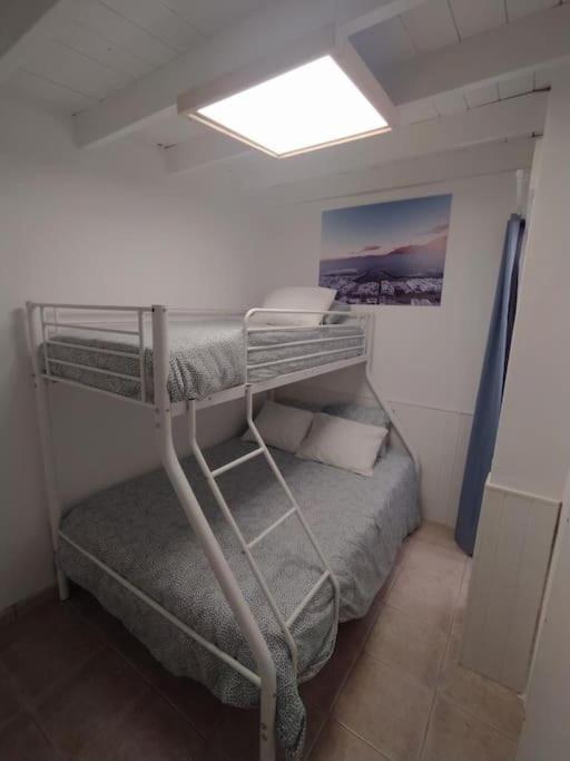 Famara, Apto. En Zona Tranquila A 200M Del Mar. Apartment Luaran gambar